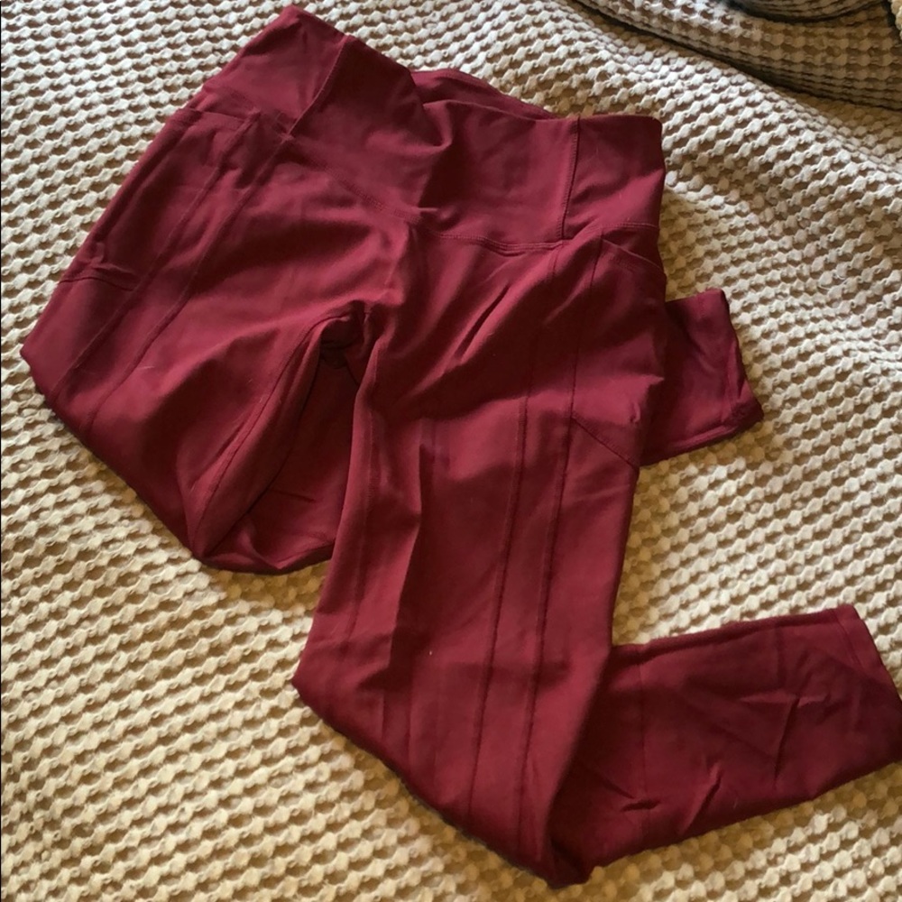 TYC heart booty leggings